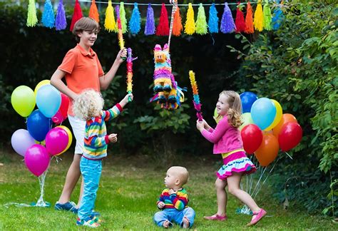 20 Fun And Interesting Indoor And Outdoor Party Games For Kids