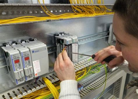 DỊch VỤ BẢo TrÌ BẢo DƯỠng SỮa ChỮa HỆ ThỐng ĐiỆn Trong CÔng NghiỆp
