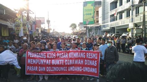 Public bank pasar borong selayang. Jalan Pasar Kembang Ditutup, Ada Apa? - Tribunnews.com