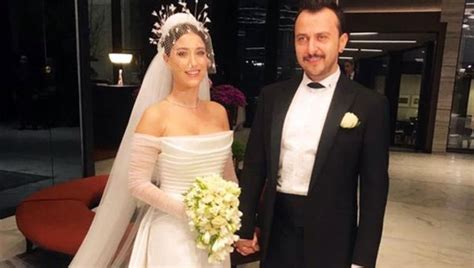 Hazal Kaya ile Ali Atay evlendi Hazal Kaya nın düğününde dikkat çeken