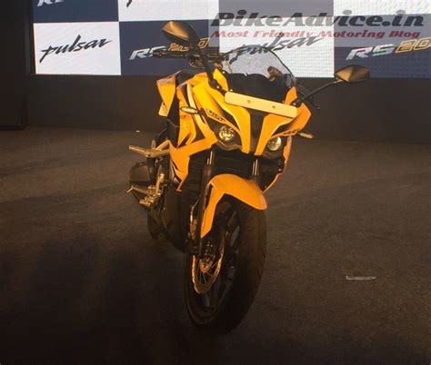Bajaj pulsar rs 200 has a 200 cc engine that is mono cylindrical and liquid cool. New Pulsar RS200 Launched; Fuel Injection, ABS, Price ...