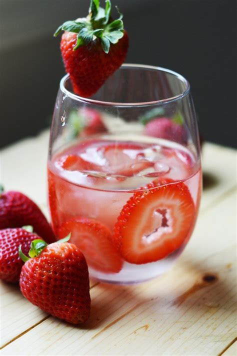 Strawberry Detox Water Recipe With Images Detox