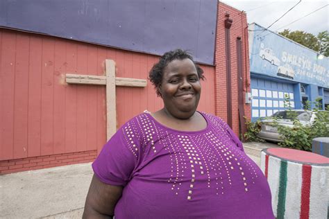 Michelle Brown A Homeless Woman Who Is A Client Of The Dallas International Street Ministries