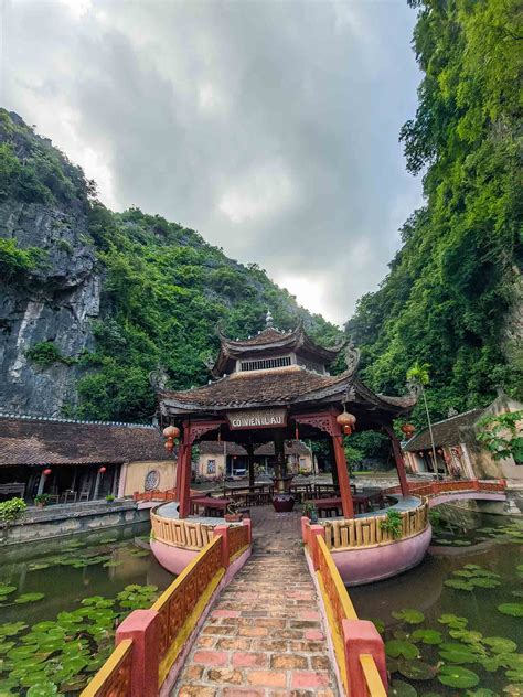 ﻿Lost in the peaceful countryside