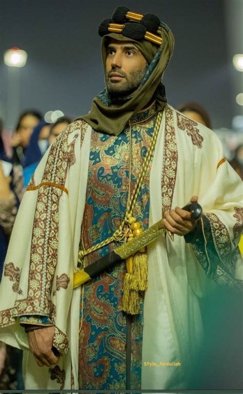 Traditional Fashion Traditional Outfits Historical Clothing Arab