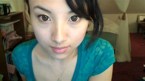 Why the Limbal Ring Around the Iris is So Attractive : science