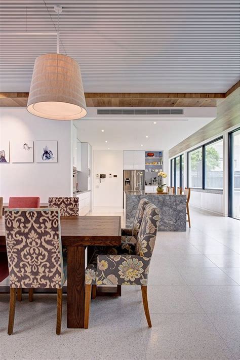 Modern And Warm Mansion Interior Inspiring Serenity In Australia