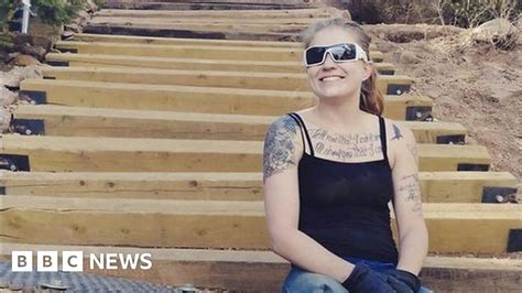 Mandy Horvath Double Amputee Conquers Manitou Incline Bbc News
