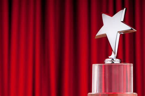 8 Interesting Ideas To Host A Memorable Award Ceremony Inspirationfeed