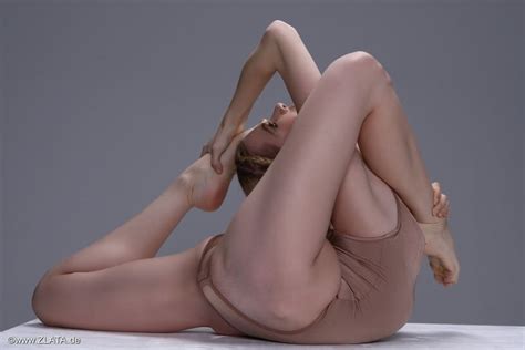 Julia Flex Contortion Hot Sex Picture