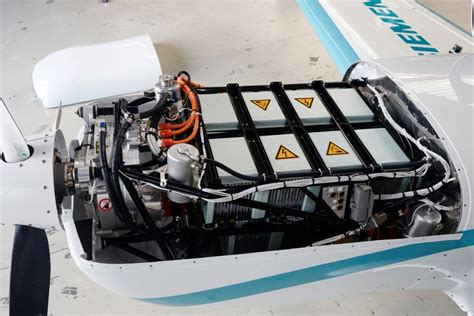 Siemens Electric Motor Aircraft Debuts In Germany Today Smt Global