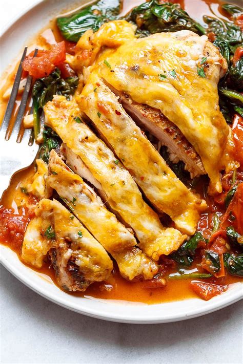 And then some fresh spinach, salt, pepper and parmesan cheese. Tomato Spinach Chicken Skillet Recipe (Low Carb - Keto ...