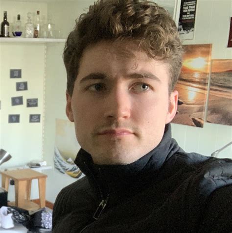 Little self conscious starting university at 22 and living with a dorm