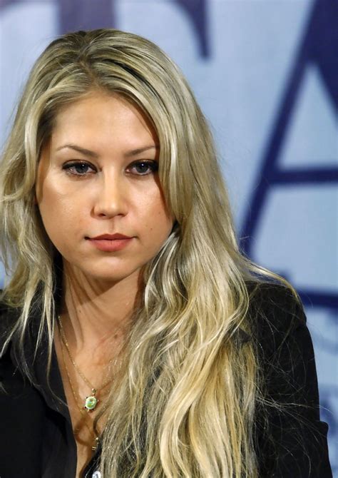 Anna Kournikova - Anna Kournikova Photos - Anna Kournikova Attending Press Conference In Moscow ...