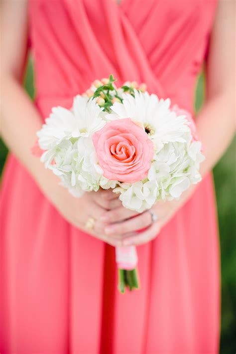 Cute Coral And Gray Wedding At Briscoe Manor Luke And Cat Photography