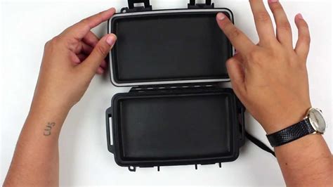 OtterBox 2000 Waterproof Case Video Review 
