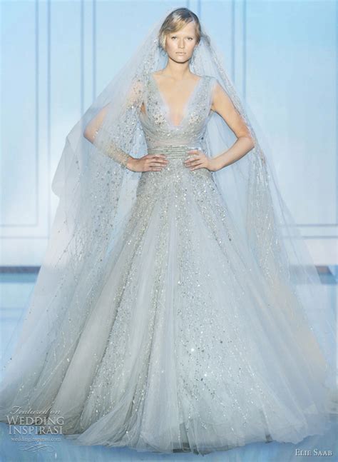 Simple beaded v line wedding dress. Elie Saab Fall 2011-2012 Couture | Wedding Inspirasi