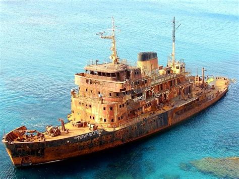 Pin By On Abandoned Places Abandoned Ships Shipwreck Abandoned