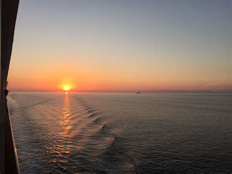 An experienced sailor can do with less. Pros and Cons of a Transatlantic Cruise