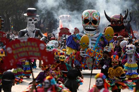 After September Quakes Mexicos Day Of The Dead Parade Honors Rescuers