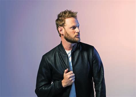 Macy), lounge singer (demi moore), busboy (freddy rodriguez), beautician (sharon stone) and others intersect in the wake of robert f. We Need To Talk About Bobby Berk: The Unsung Hero Behind ...