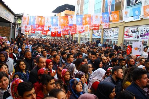 Cevap vermeye tenezzül bile etmeyi. Cumhur İttifakı Köşk'te gövde gösterisi yaptı - Yeni Akit