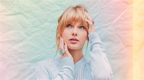 Amazon Is Reportedly Advertising Taylor Swifts Album On Their Boxes