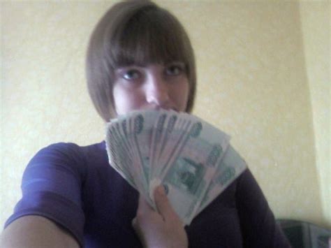 russians are crazy for cash 15 pics