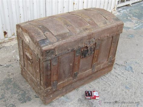 El lomo de los libros debe hacerse de listoncitos de 20 mm. baul - cofre antiguo de madera y chapa - Comprar Baúles ...