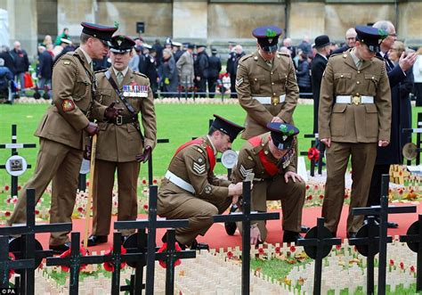 Prince Harry Visits Westminster Abbey Field Of Remembrance Daily Mail