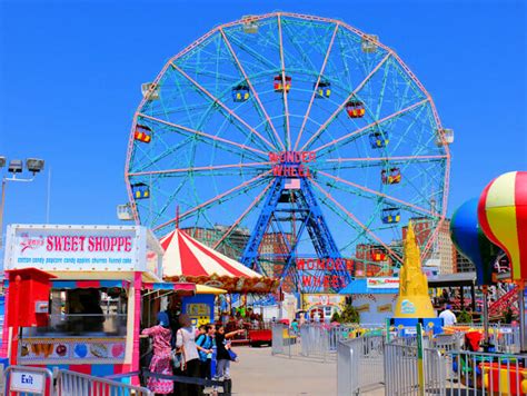 Denos Wonder Wheel Amusement Park In Coney Island