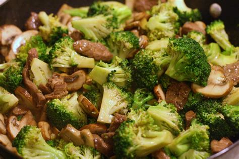 Chicken Stir Fry With Broccoli And Mushroom Follow The Food