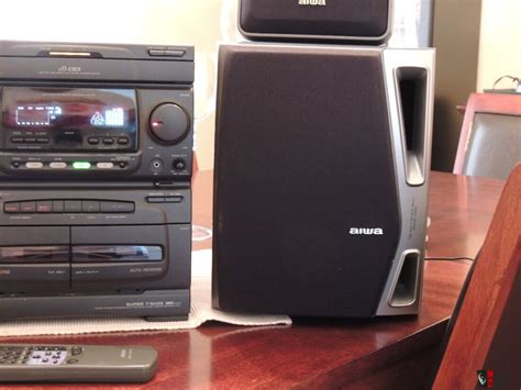 Aiwa Nsx 3500 Compact Stereo System With Karaokeremote 4 Spkrs Photo