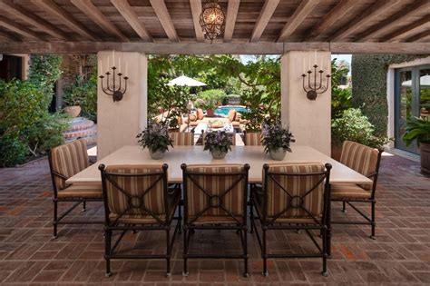 20 Stunning Outdoor Dining Room Ideas