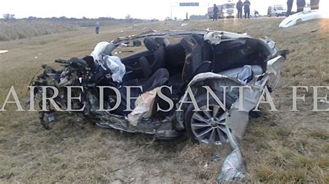 Un vehículo ha volcado provocando un aparatoso accidente en la noche de este jueves. Murió el defensor de Lanús Diego Barisone - Noticias ...