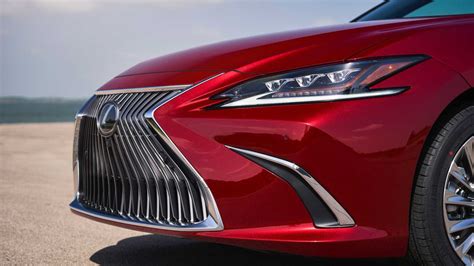 Them a limited anthology series that explores terror in america. Lexus ES 2021 ra mắt, thêm tuỳ chọn dẫn động AWD