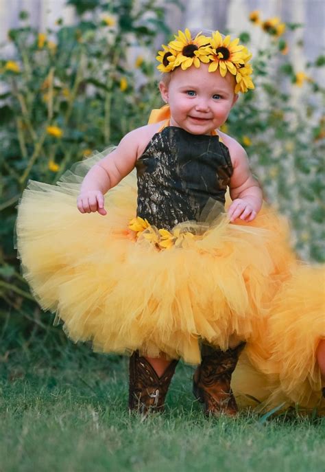 Mossy Oak camo and sunflowers! A perfect spring ...