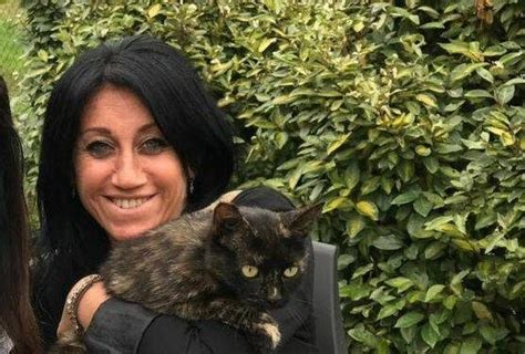 Secondo quanto riferito da una testimone agli inquirenti, è il marito della donna che nel 2019 le avrebbe chiesto ad un'amica se conoscesse. Faenza, le denunce di Ilenia Fabbri contro l'ex: Mi pedina ...