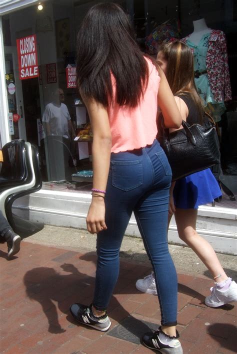 Echopeeps Threadslong Legs Teen In Jeans With Thick Booty And Vpl28sign Up