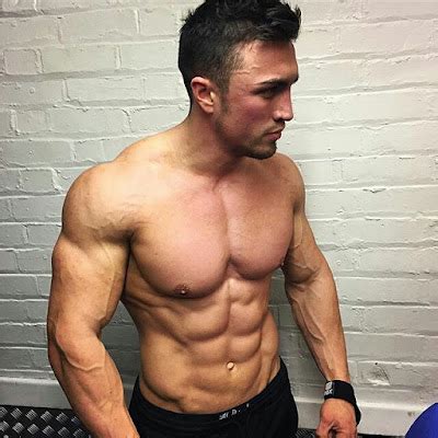 The Best Inspiring Fitness Guys To Follow On Instagram Men S Fitness