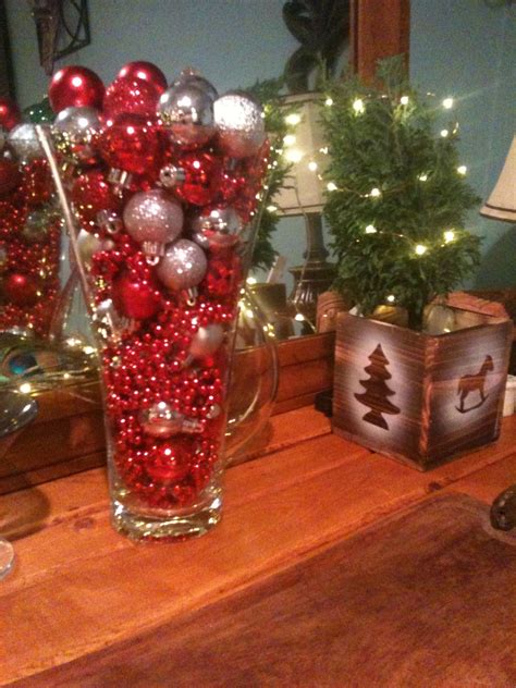 Stunning Christmas Decor With Glass Vase And Beads