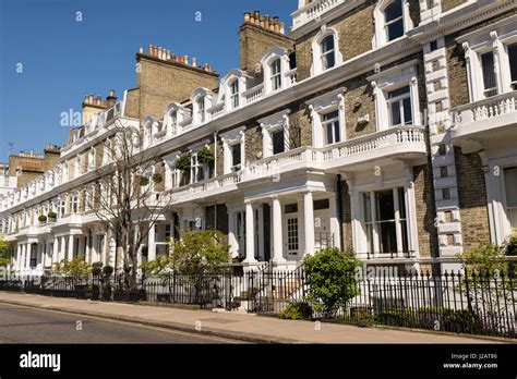 Opulent Terraced Row Of Restored Elegant Victorian Houses Stock Photo