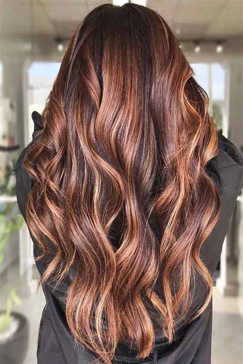 Going from light to dark, or the reverse can easily put a whole new spin on your look short hair always looks good with a color change and the shorter your hair is, the more options you can have when it comes to lighter colors. 35 Flirty And Effortless Ways To Rock Golden Brown Hair ...