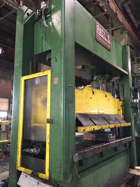 200 Ton Capacity Pacific Straight Side Hydraulic Press For Sale Call