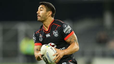 Nrl Shaun Johnson Signs With Cronulla Sharks For Three Years