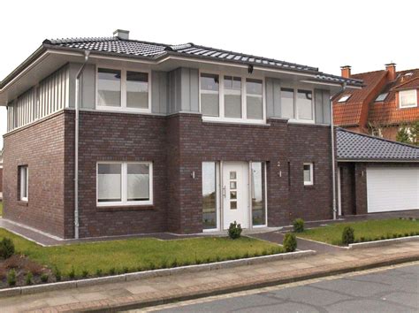 Es hat 3 schlafzimmer, 2 bäder, eine küche, ein wohnzimmer mit kamin. 2-geschossiges Haus mit HABAK bauen - Einfamilienhaus 2 ...