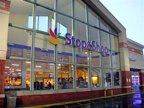 2nd Stop And Shop Opens On West Shore