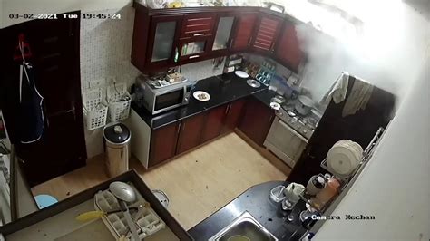 pressure cooker explosion youtube