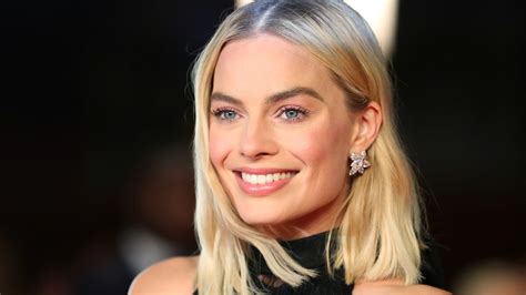 Margot Robbie Reveals She Was Embarrassed During Sexy ‘wolf Of Wall