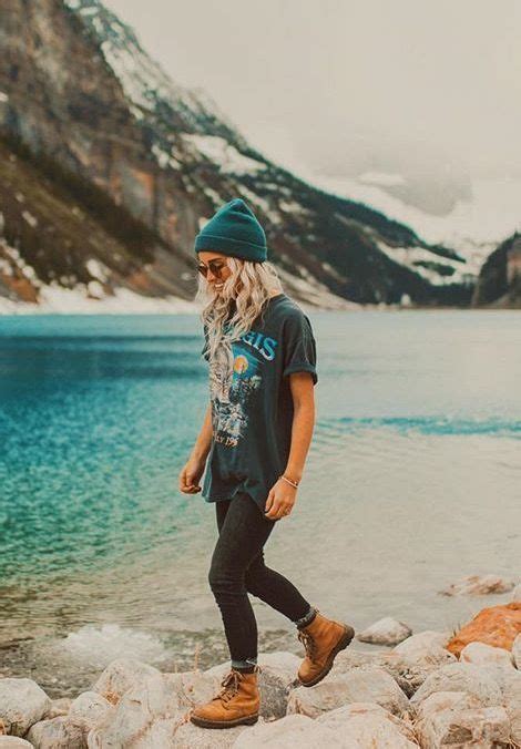 27 Awesome Women Hiking Outfits That Are In Style Fancy Ideas About